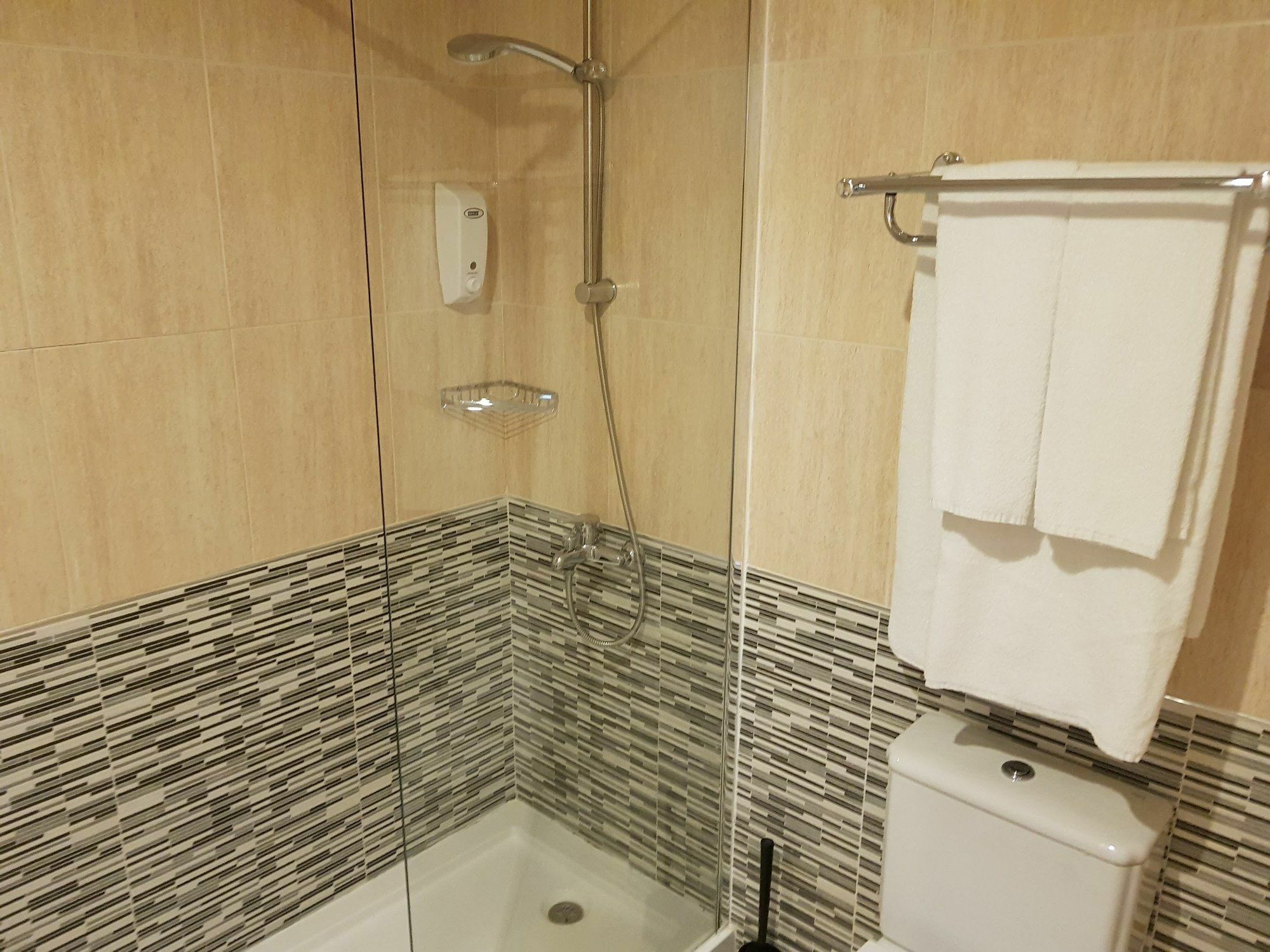 Fan Flat Mariscal Apartment Malaga